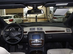 奔驰R级最高优惠9万元 最低售52.8万元