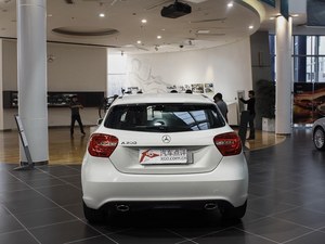 奔驰A级车型最高优惠2万元 现车销售