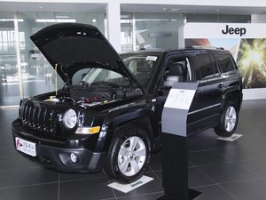 Jeep自由客仅需4.8万开回家 有现车