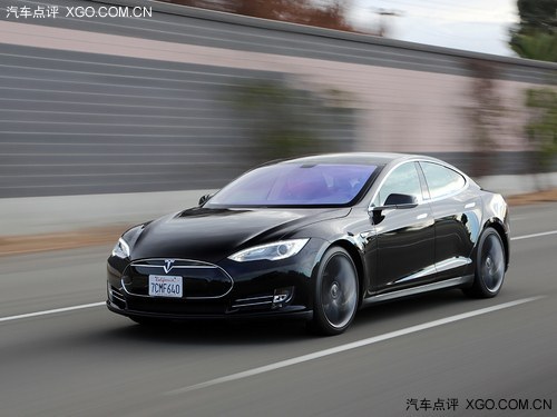 首批最快年中提车 Tesla起售价或120万