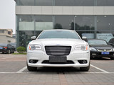 克莱斯勒300C(进口) 2014款 克莱斯勒300C 3.0L 卓越版_高清图2