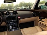 捷豹XJ 2014款  XJL 2.0T 两驱典雅商务版_高清图4