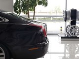 捷豹XJ 2015款  XJL 3.0 SC 四驱尊享商务版_高清图12