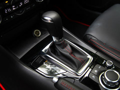 马自达3昂克赛拉三厢上市售