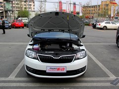 昕动最低8.99万元起售 店内少量现车