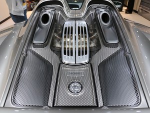 保时捷918疯狂让利200万 豪华超级跑车