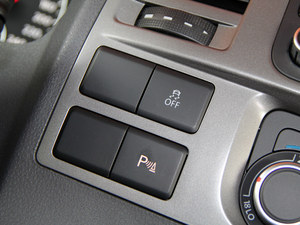 进口大众凯路威降价3万元 豪华商务西安现车