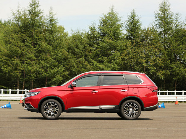 20万起进口SUV 三菱全新欧蓝德有多强
