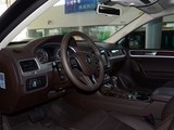 途锐 2016款  3.0TSI 标配型_高清图2