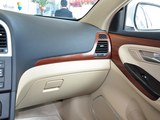 海马M8 2015款  1.8T 自动舒适型_高清图3