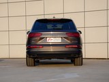 奥迪Q7 2016款  45 TFSI S Line尊贵型_高清图6