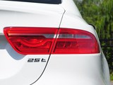 捷豹XE 2015款 捷豹 XE 2.0T 240PS R-SPORT_高清图11