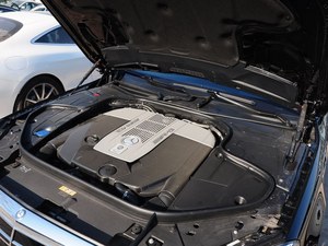 奔驰S级 AMG优惠30.00万元 现车有售