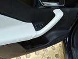 捷豹F-PACE 2016款  2.0T 两驱都市尊享版_高清图15