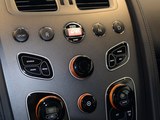 V8 Vantage 2016款  4.7L Coupe_高清图12