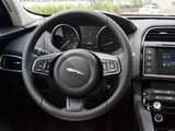 捷豹F-PACE 2016款  2.0T 两驱都市尊享版_高清图35