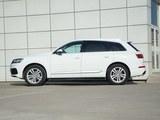 奥迪Q7 2016款  40 TFSI S Line运动型_高清图8