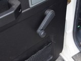 战旗皮卡 2016款  2.2L汽油双排豪华型4G22B_高清图17