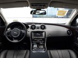 捷豹XJ 2016款  XJL 2.0T 两驱典雅商务版_高清图1