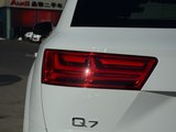 奥迪Q7 2016款  40 TFSI S Line运动型_高清图6