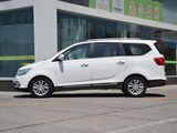 宝骏730 2016款  1.5T 手动豪华型 7座_高清图8