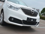 海马V70 2016款  2.0L 手动适·畅型6座_高清图17