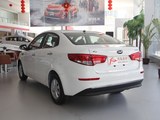 起亚K2 2015款  三厢 1.4L MT GLS_高清图6