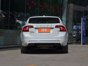 沃尔沃S60L购车优惠7.39万 店内上保险
