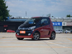 众泰E200优惠高达11.7万   接受预订