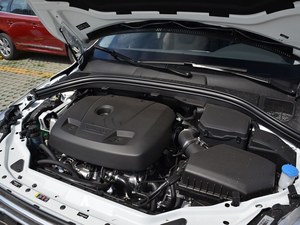 沃尔沃XC60现车在售 最高优惠5.49万元