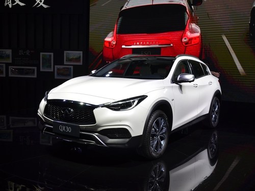 2017款 英菲尼迪QX30 1.6T 两驱时尚版