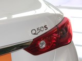 英菲尼迪Q50 2014款  3.7L 豪华运动版_高清图1