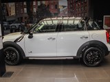 MINI COUNTRYMAN 2016款  1.6T COOPER ALL4 Fun装备控_高清图5