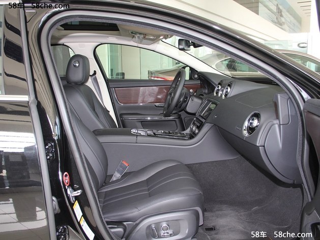 西安捷豹XJ最高优惠20万 现车降价销售