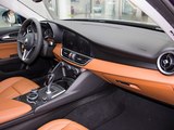 Giulia 2017款  2.0T 200HP 豪华版_高清图34