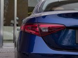 Giulia 2017款  2.0T 200HP 豪华版_高清图3