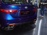 Giulia 2017款  2.9T 510HP 四叶草版_高清图3