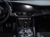 Giulia 2017款  2.9T 510HP 四叶草版_高清图19