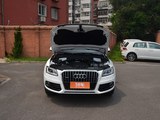 奥迪Q5 2017款  Plus 40 TFSI 技术型_高清图23