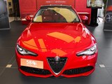 Giulia 2017款  2.0T 200HP 精英版_高清图2