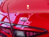 Giulia 2017款  2.0T 200HP 精英版_高清图2