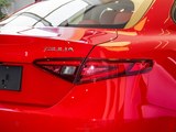 Giulia 2017款  2.0T 200HP 精英版_高清图12