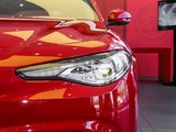 Giulia 2017款  2.0T 200HP 精英版_高清图4