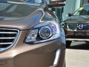 沃尔沃XC60新价格直降13.19万现车充足