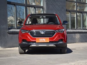 中海奔腾X40多少钱 优惠0.4万 现车在售