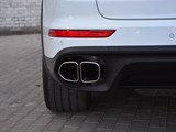 Cayenne 2016款   Turbo 4.8T_高清图17