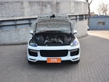 Cayenne 2016款   Turbo 4.8T_高清图31