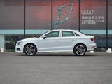 奥迪A3 2018款  30周年年型 Sportback 35 TFSI 运动型_高清图8