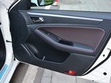 奔腾B70 2018款  轿跑版 1.8T 自动互联智享型_高清图24