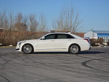 CT6 PLUG-IN